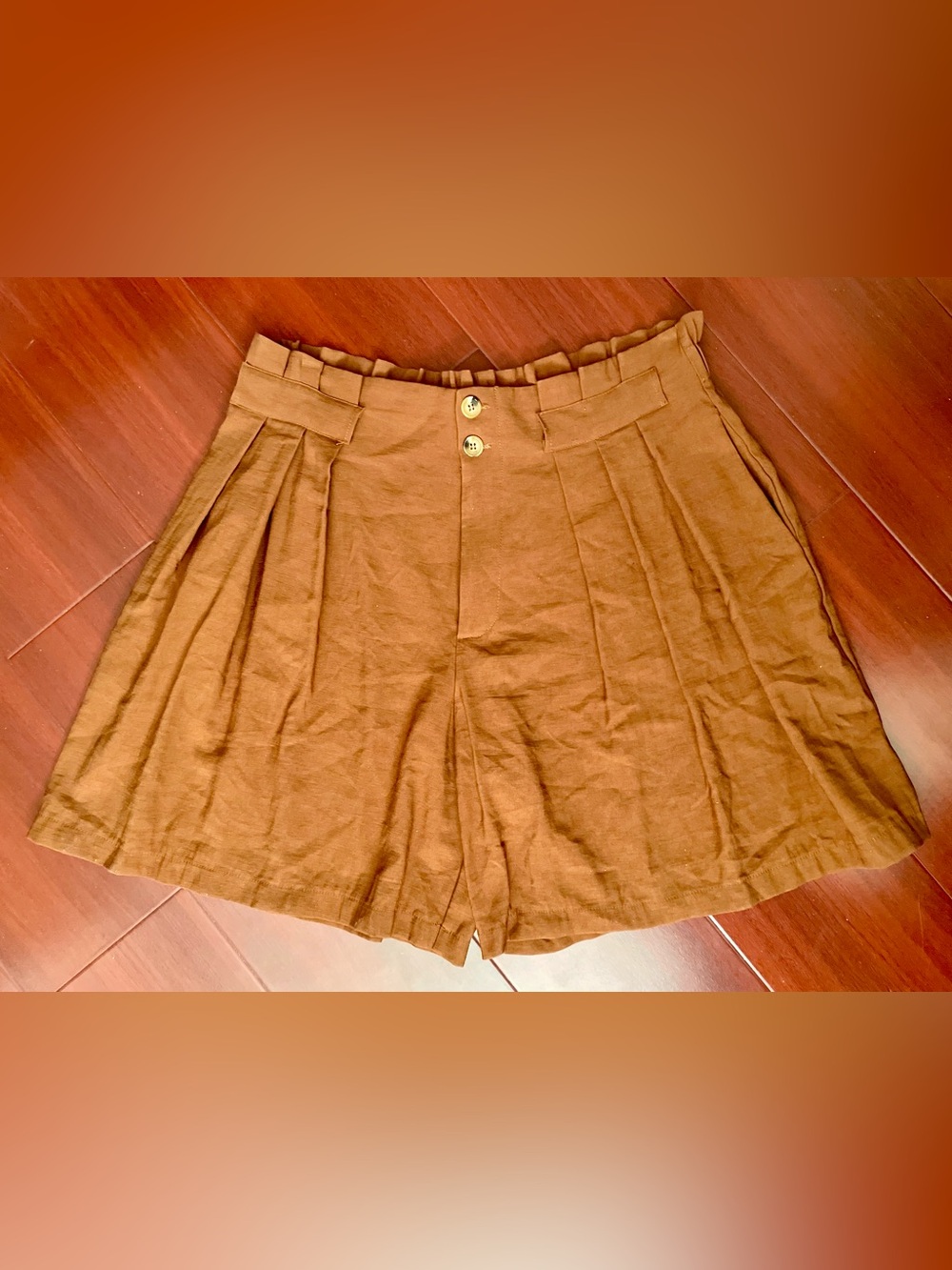 High-Waist Pleated Women’s Shorts in Brown - Tailored Summer Style